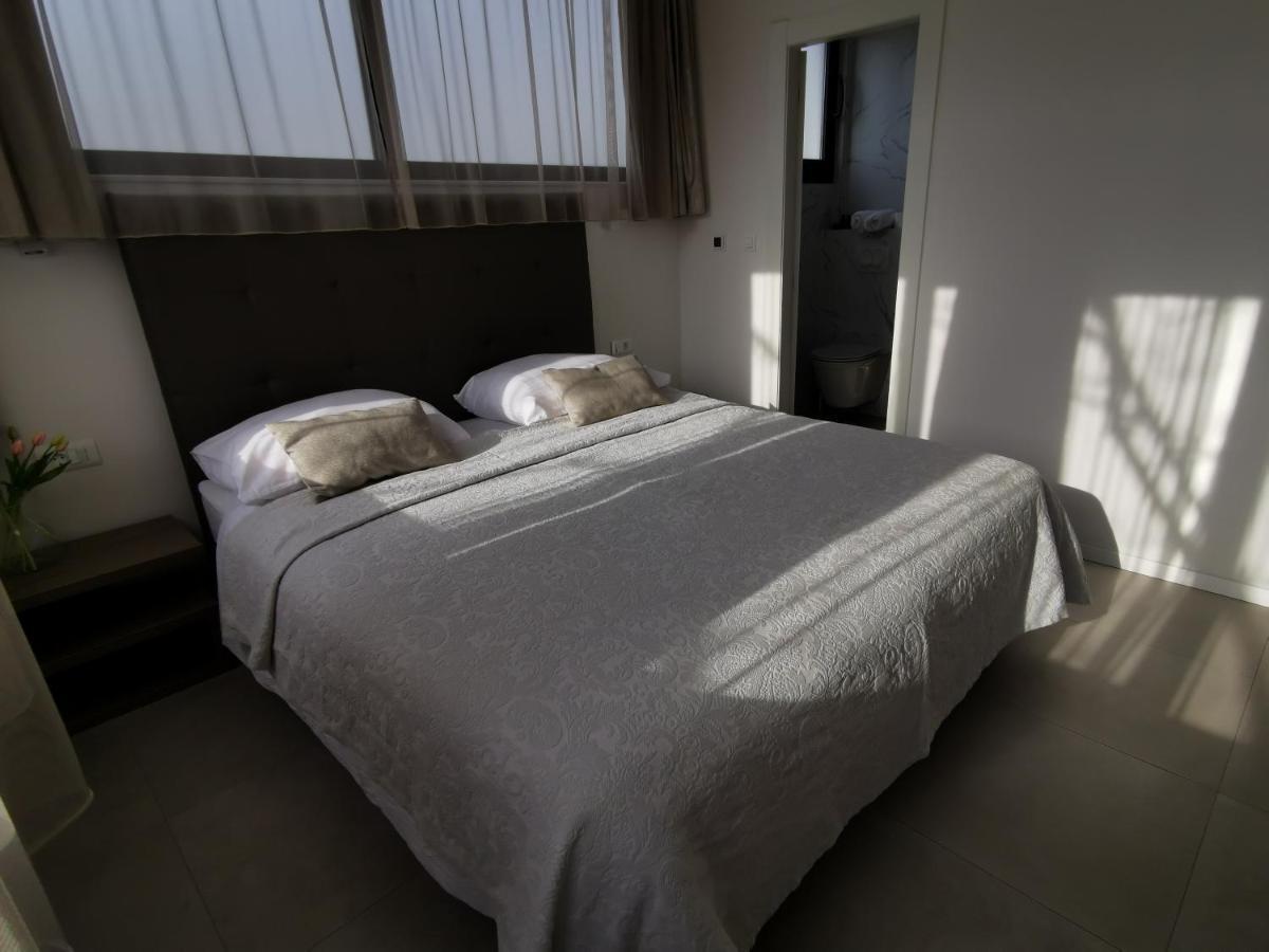 Luxury Rooms Pino Split Exteriör bild