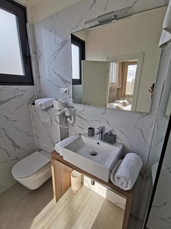 Luxury Rooms Pino Split Exteriör bild