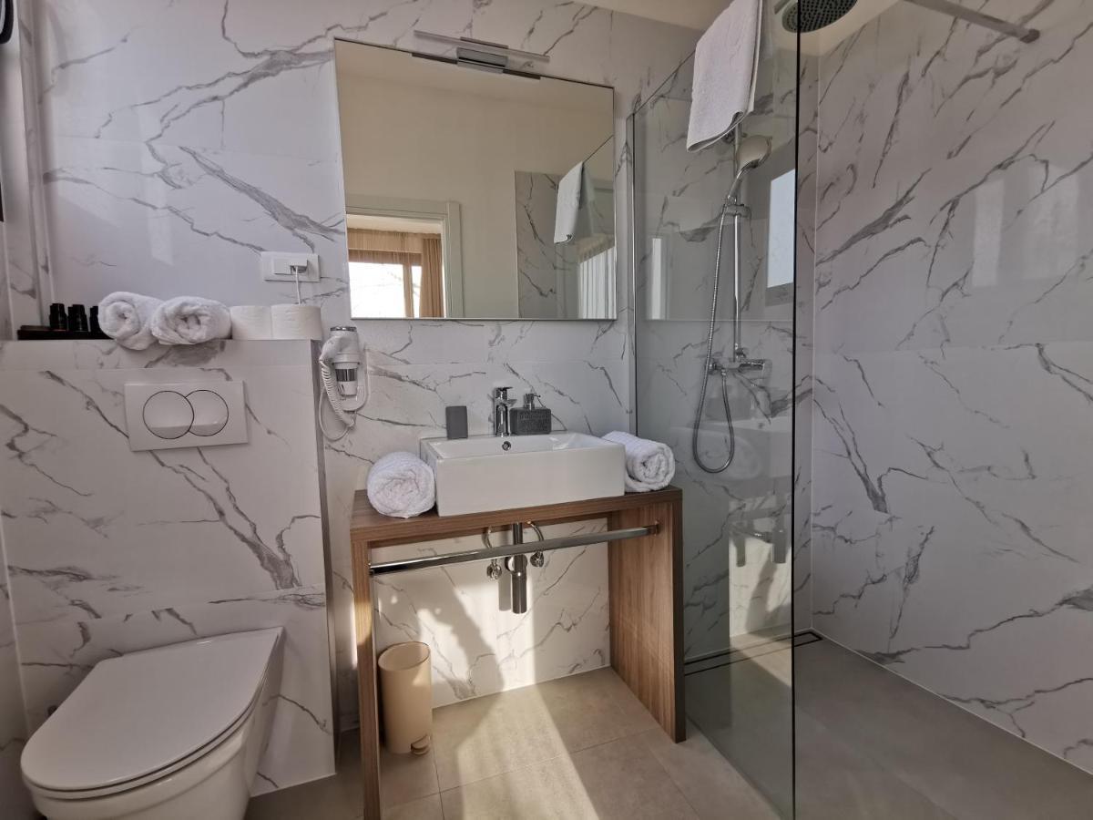 Luxury Rooms Pino Split Exteriör bild